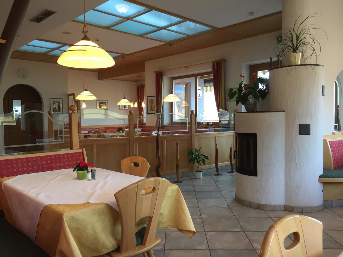 Gasthof Pizzeria Unterwirt 콜레피에트라 외부 사진