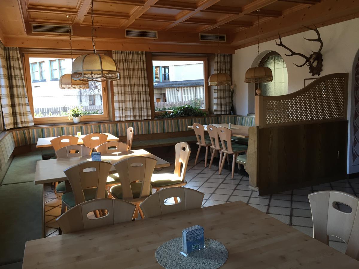 Gasthof Pizzeria Unterwirt 콜레피에트라 외부 사진